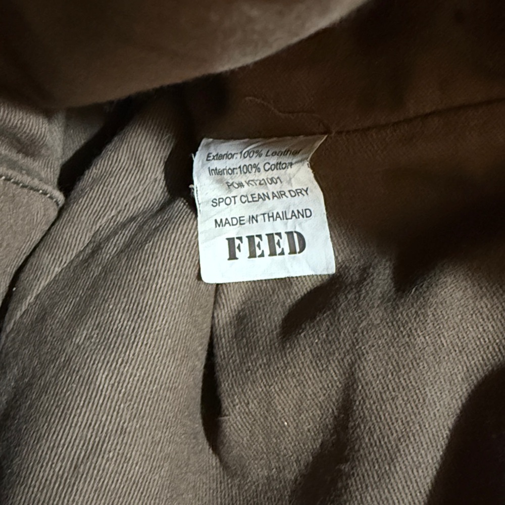 black leather FEED 1 Bag from FEED Projects - Picture 6 of 6